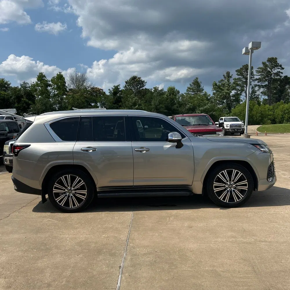 2023 Lexus LX 600 Luxury