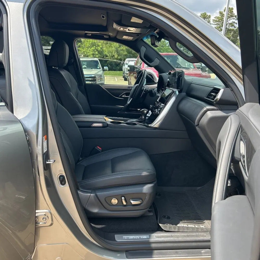 2023 Lexus LX 600 Luxury