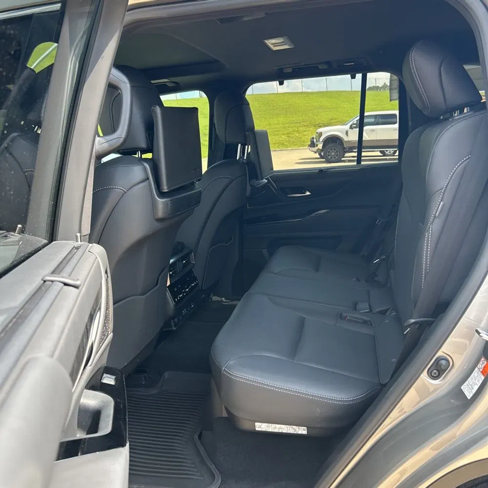 2023 Lexus LX 600 Luxury