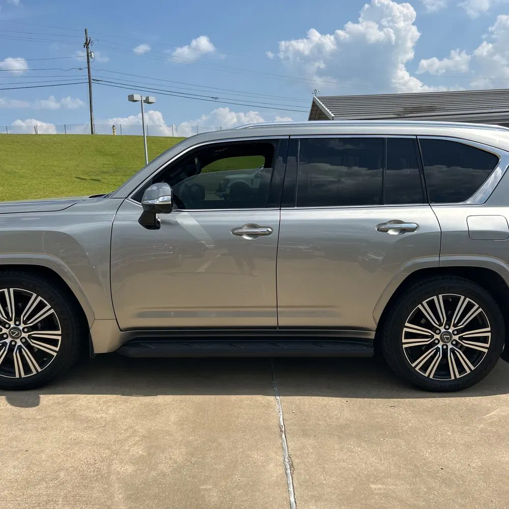 2023 Lexus LX 600 Luxury
