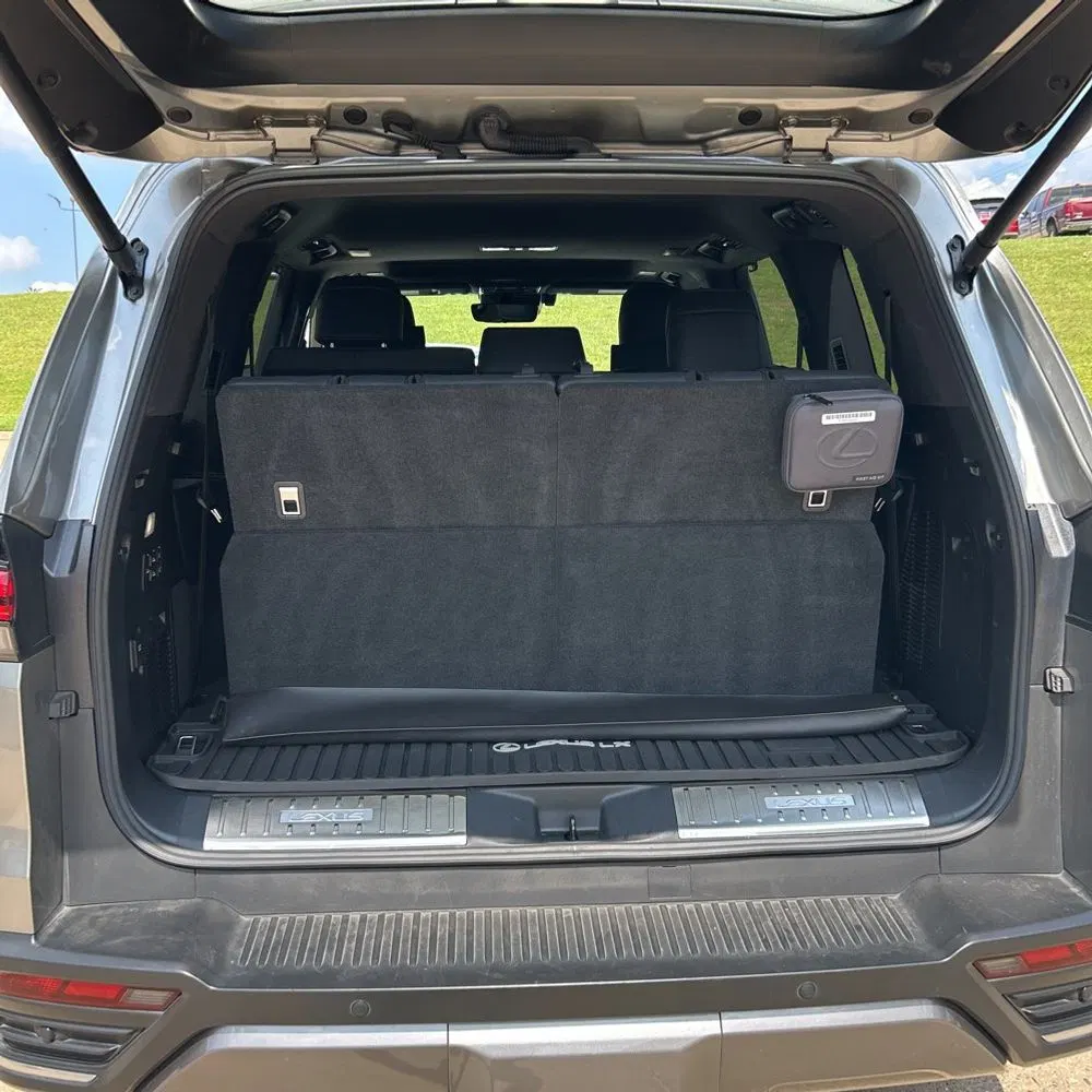 2023 Lexus LX 600 Luxury