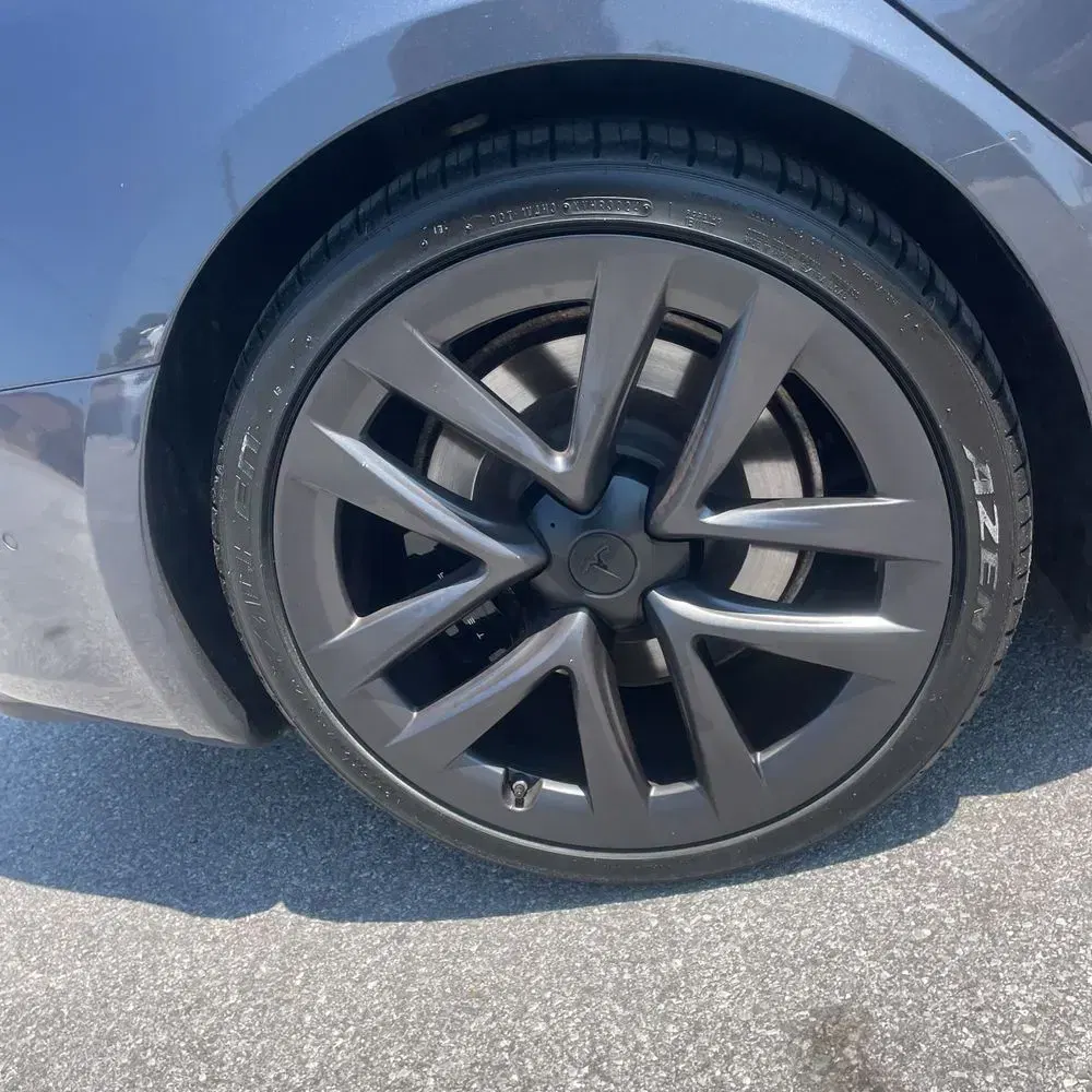 2022 Tesla Model S Plaid