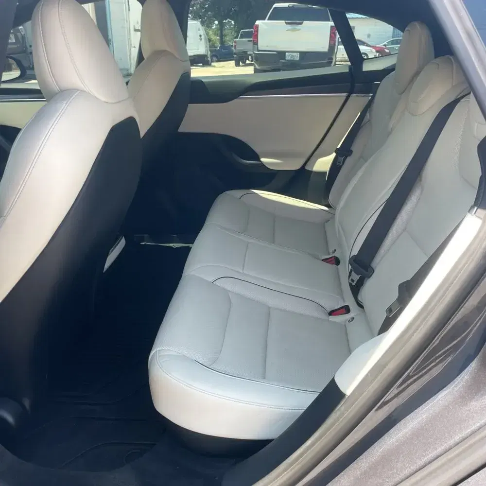 2022 Tesla Model S Plaid