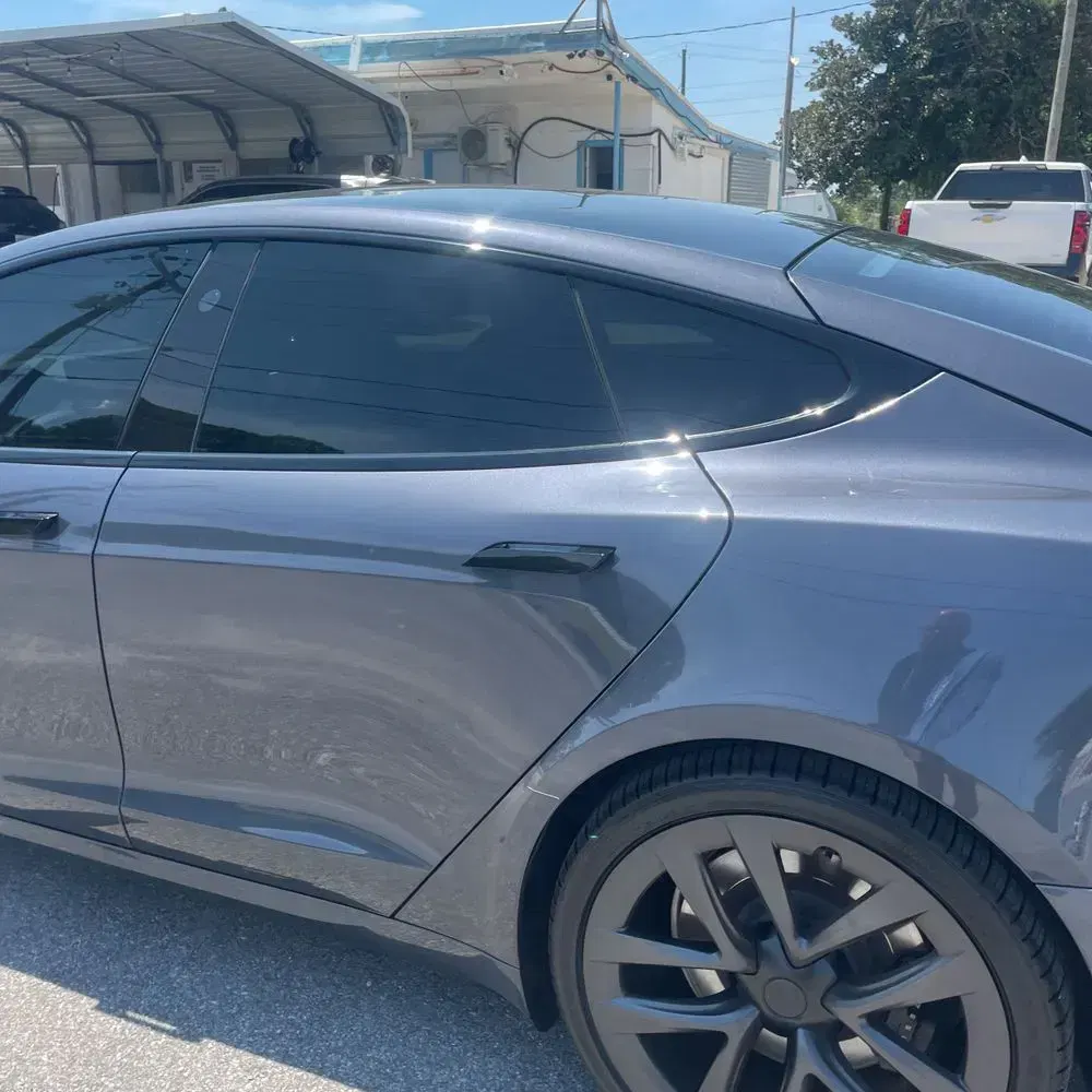 2022 Tesla Model S Plaid