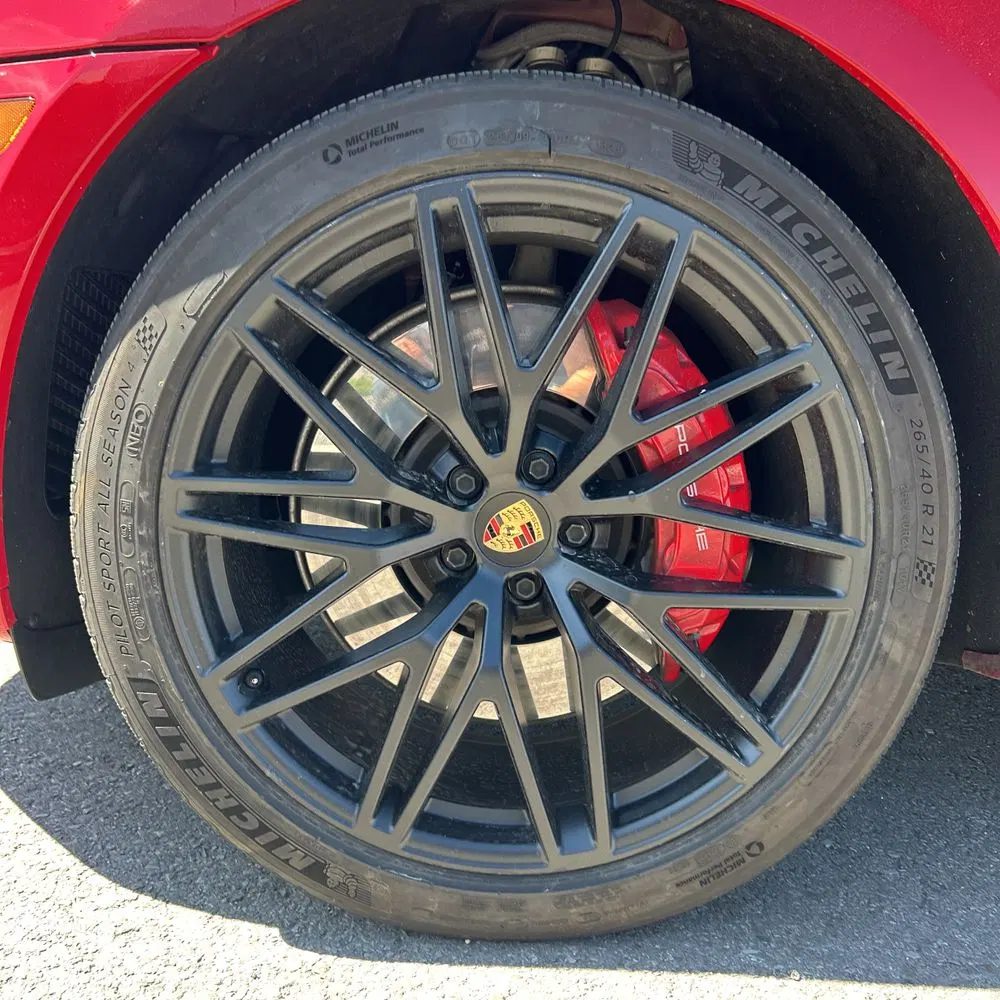 2023 Porsche Macan GTS