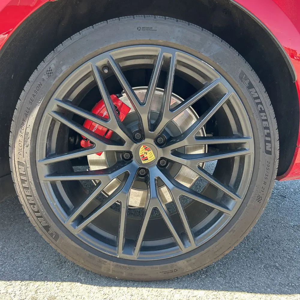2023 Porsche Macan GTS