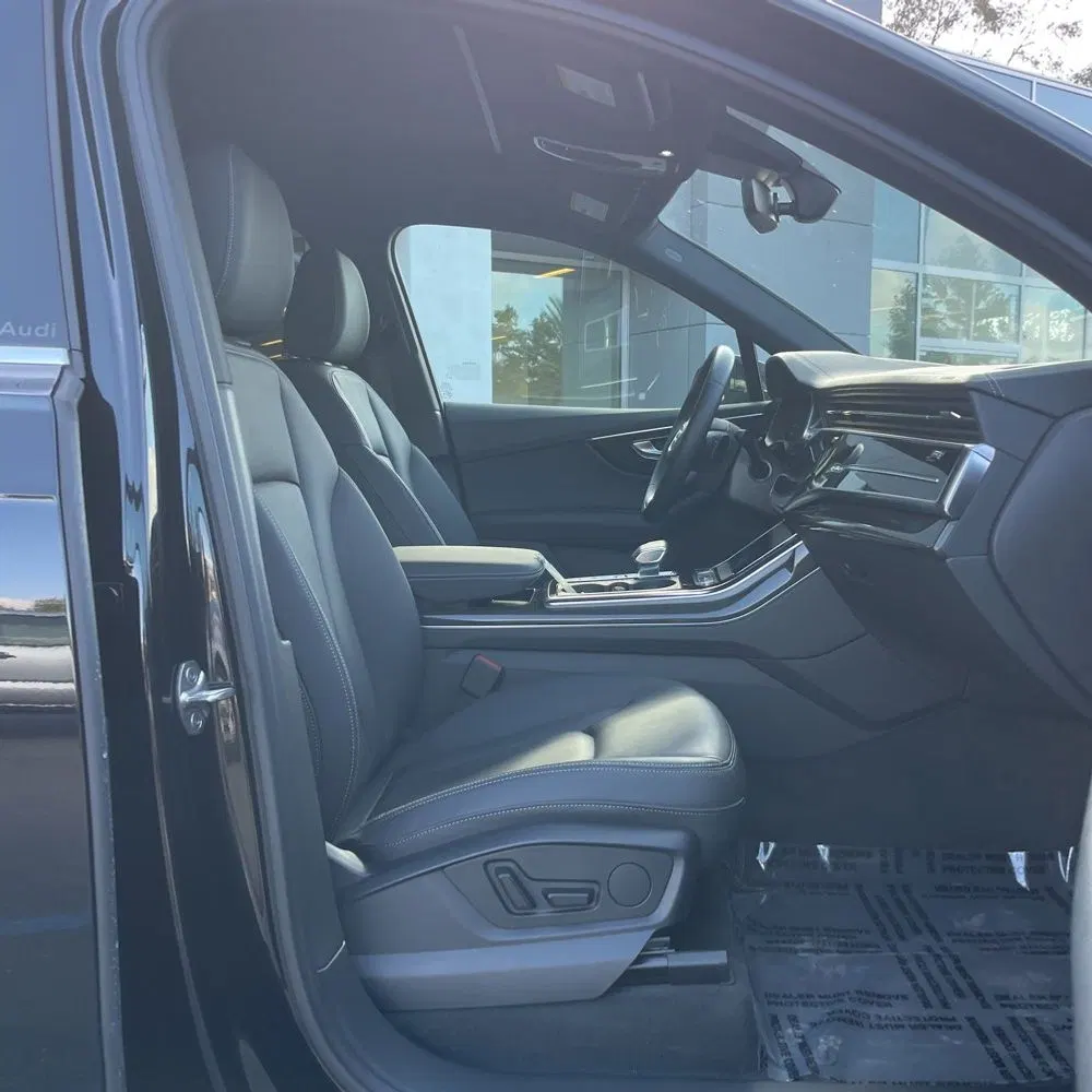 2025 Audi Q7 Premium 45