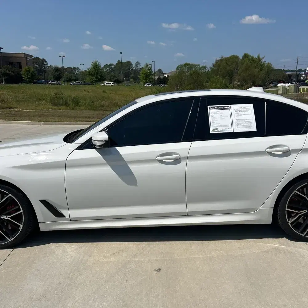 2021 BMW 5-Series M550xi