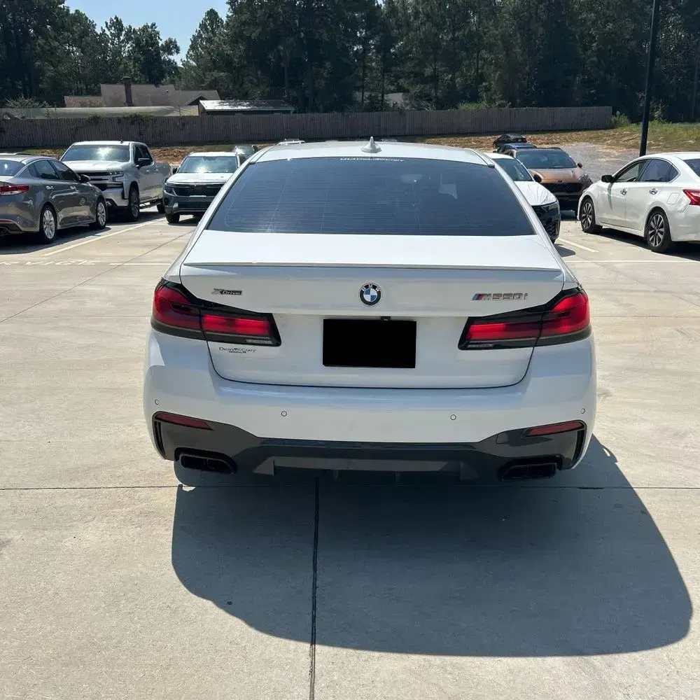 2021 BMW 5-Series M550xi