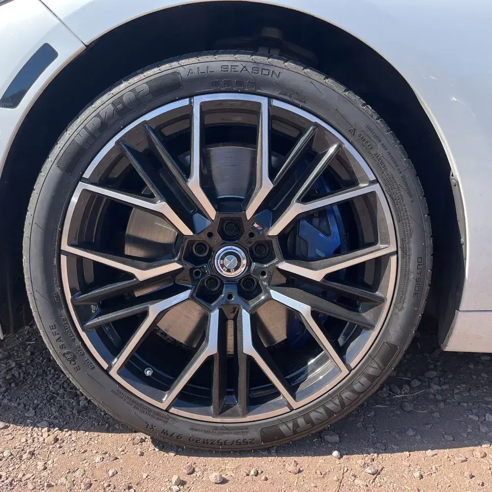 2023 BMW 8-Series M850xi
