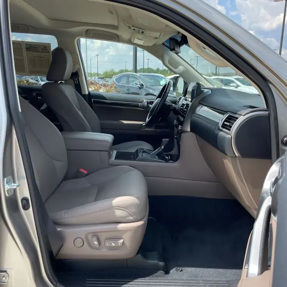 2023 Lexus GX 460 Base