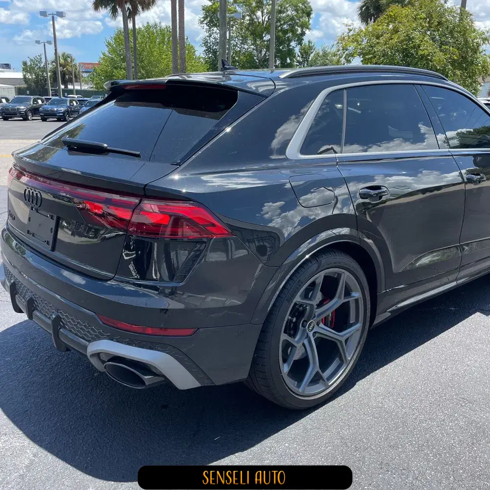 2025 Audi RS Q8 Performance