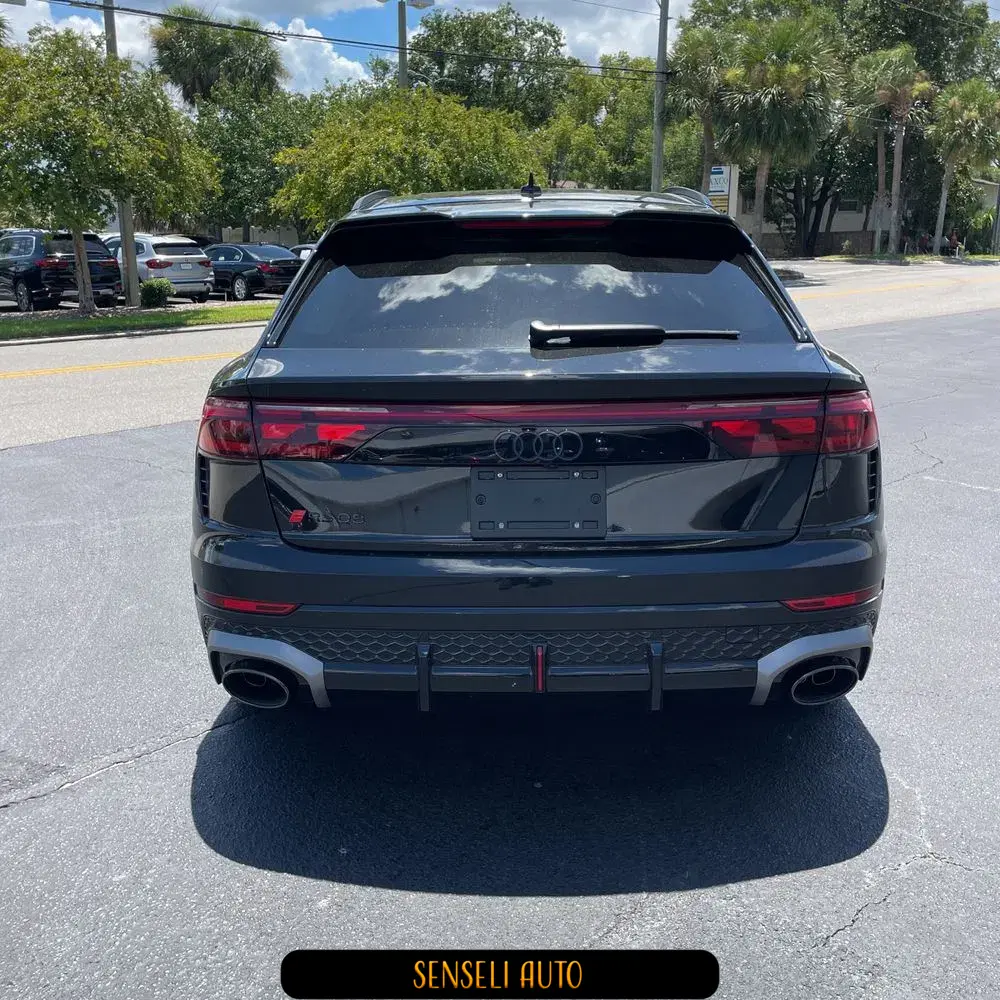 2025 Audi RS Q8 Performance