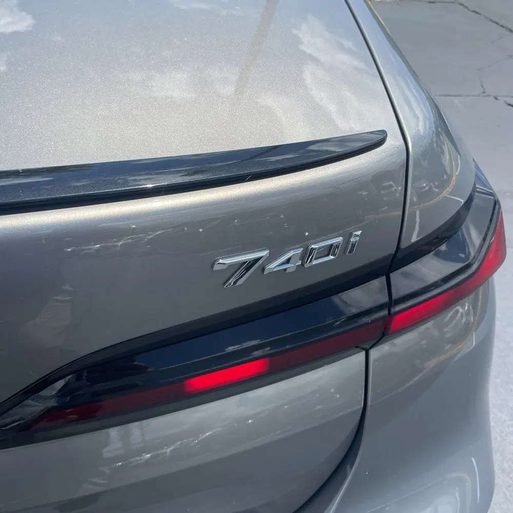2023 BMW 7-Series 740i