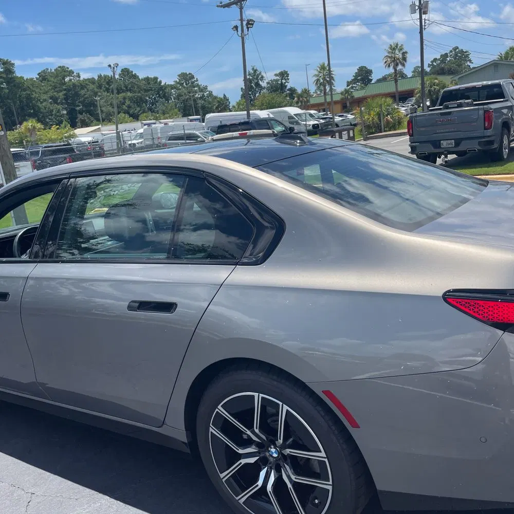 2023 BMW 7-Series 740i
