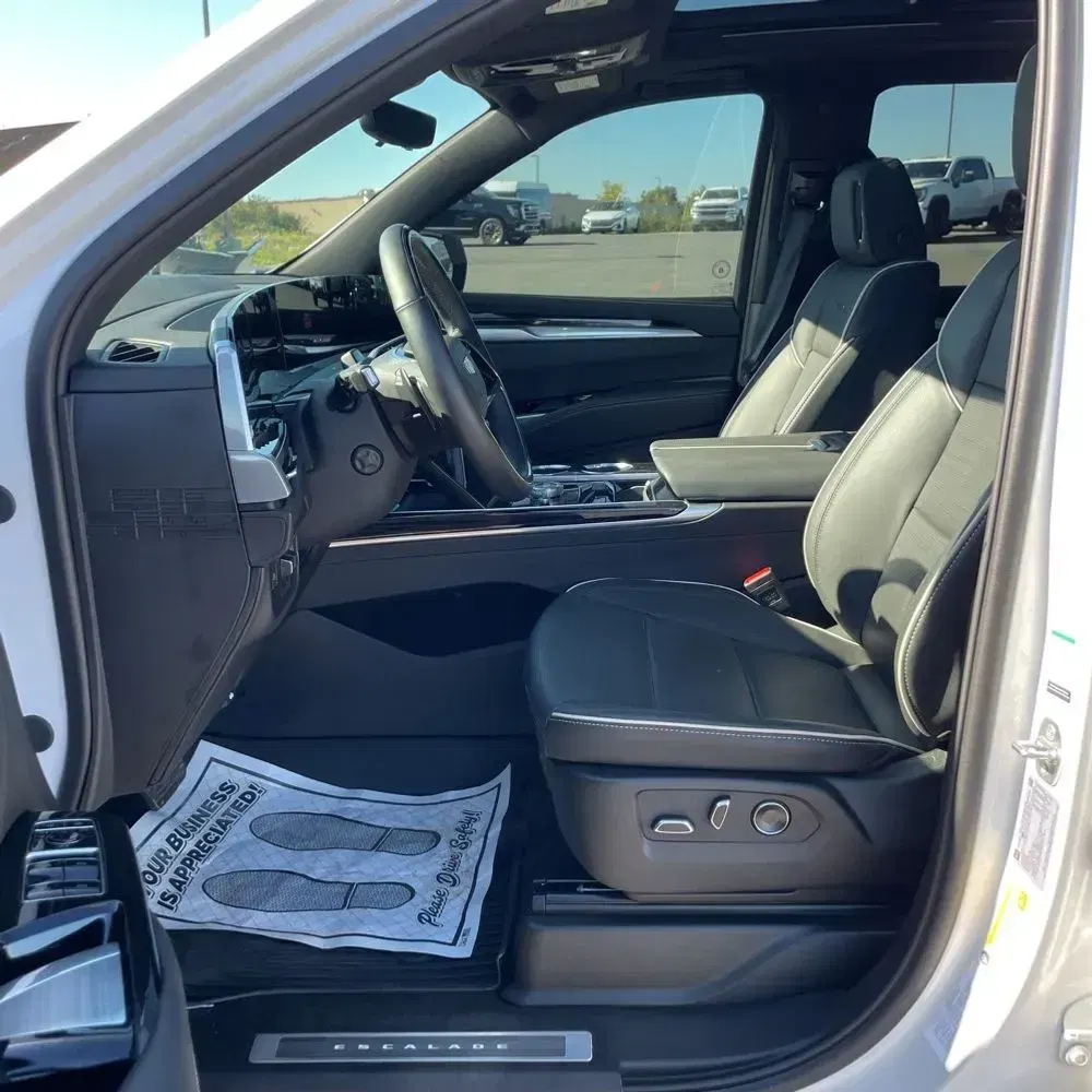 2025 Cadillac Escalade Sport