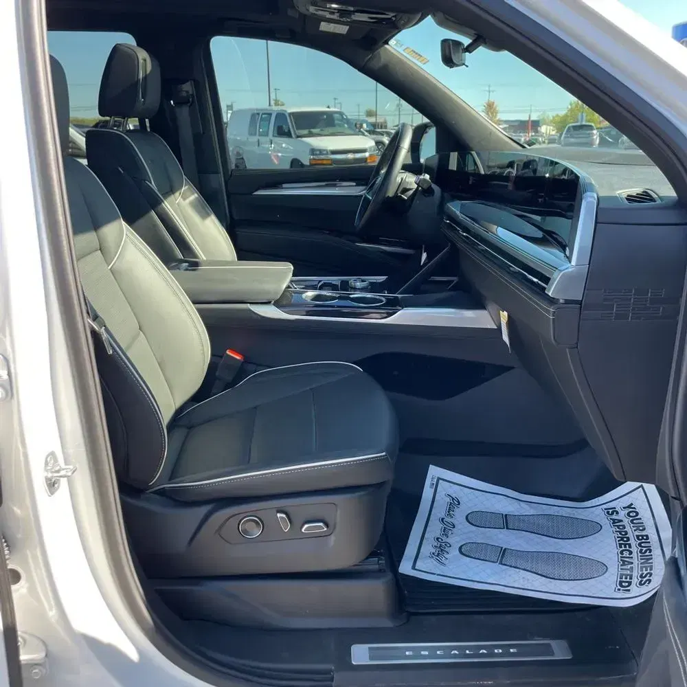2025 Cadillac Escalade Sport
