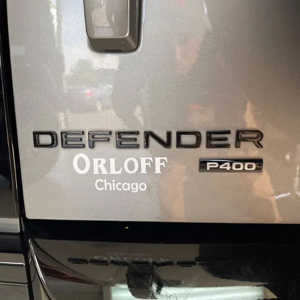 2023 Land Rover Defender 130 X-Dynamic SE