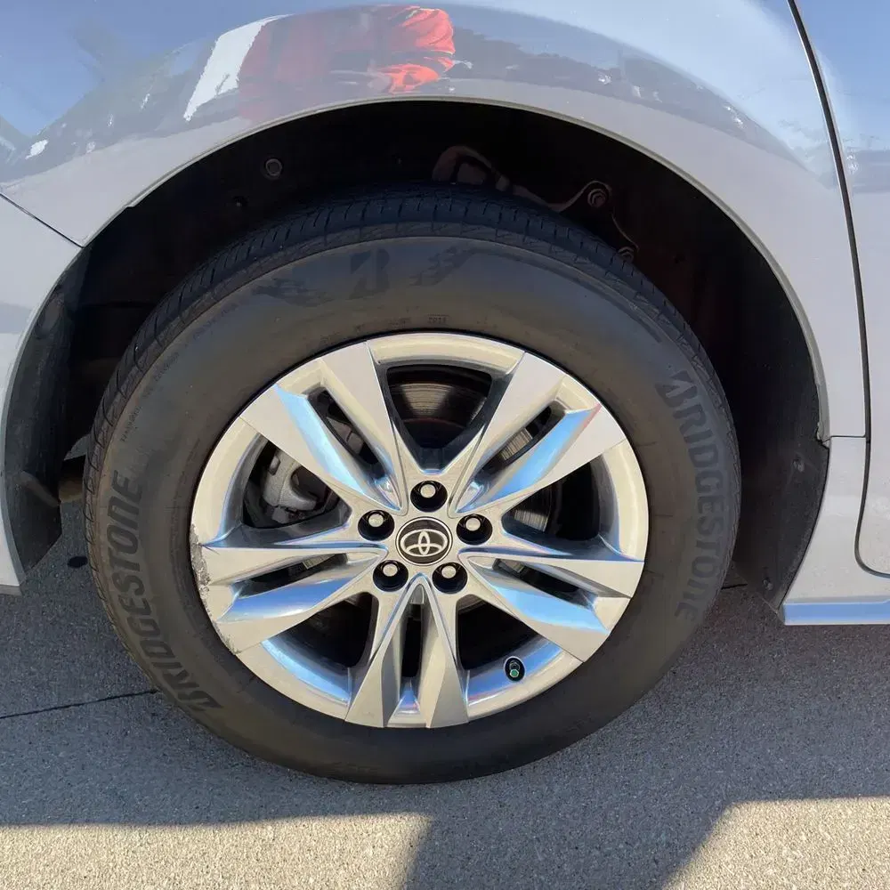 2023 Toyota Sienna Woodland Edition