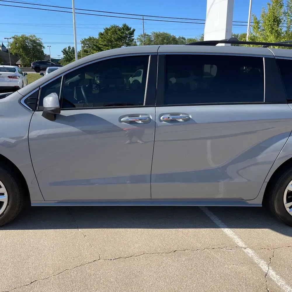 2023 Toyota Sienna Woodland Edition