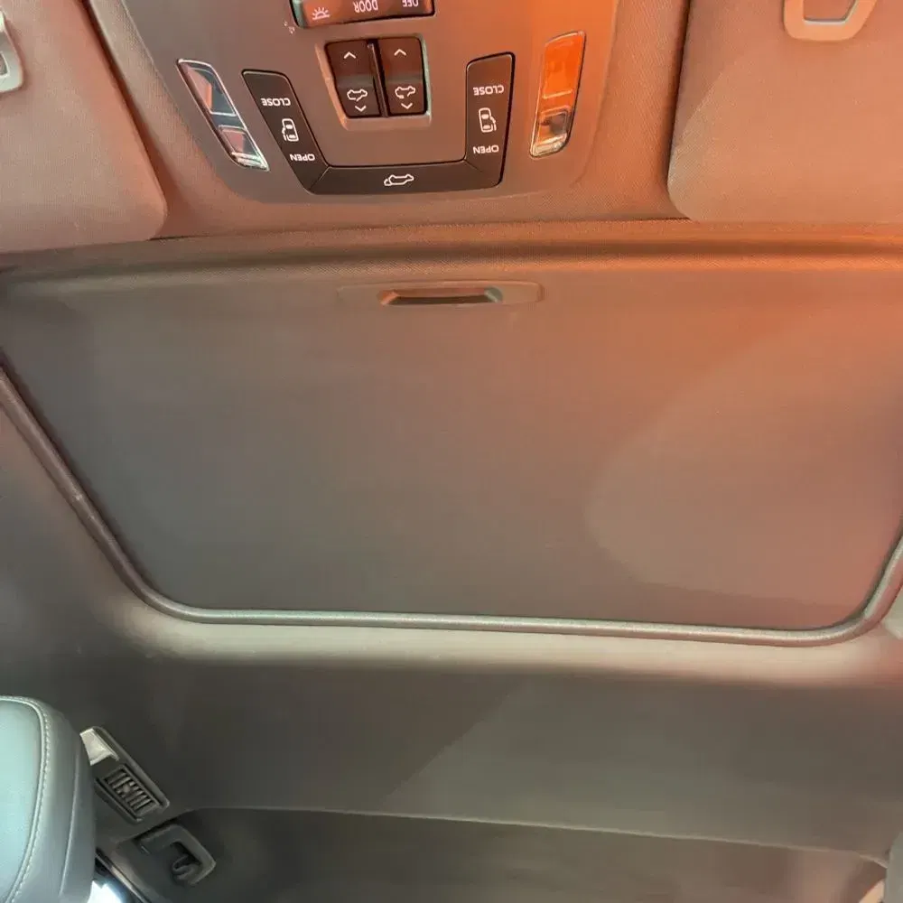 2023 Toyota Sienna Woodland Edition