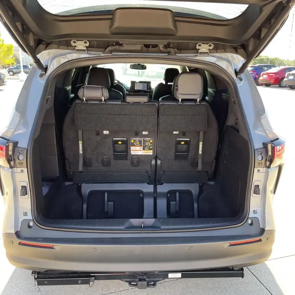 2023 Toyota Sienna Woodland Edition