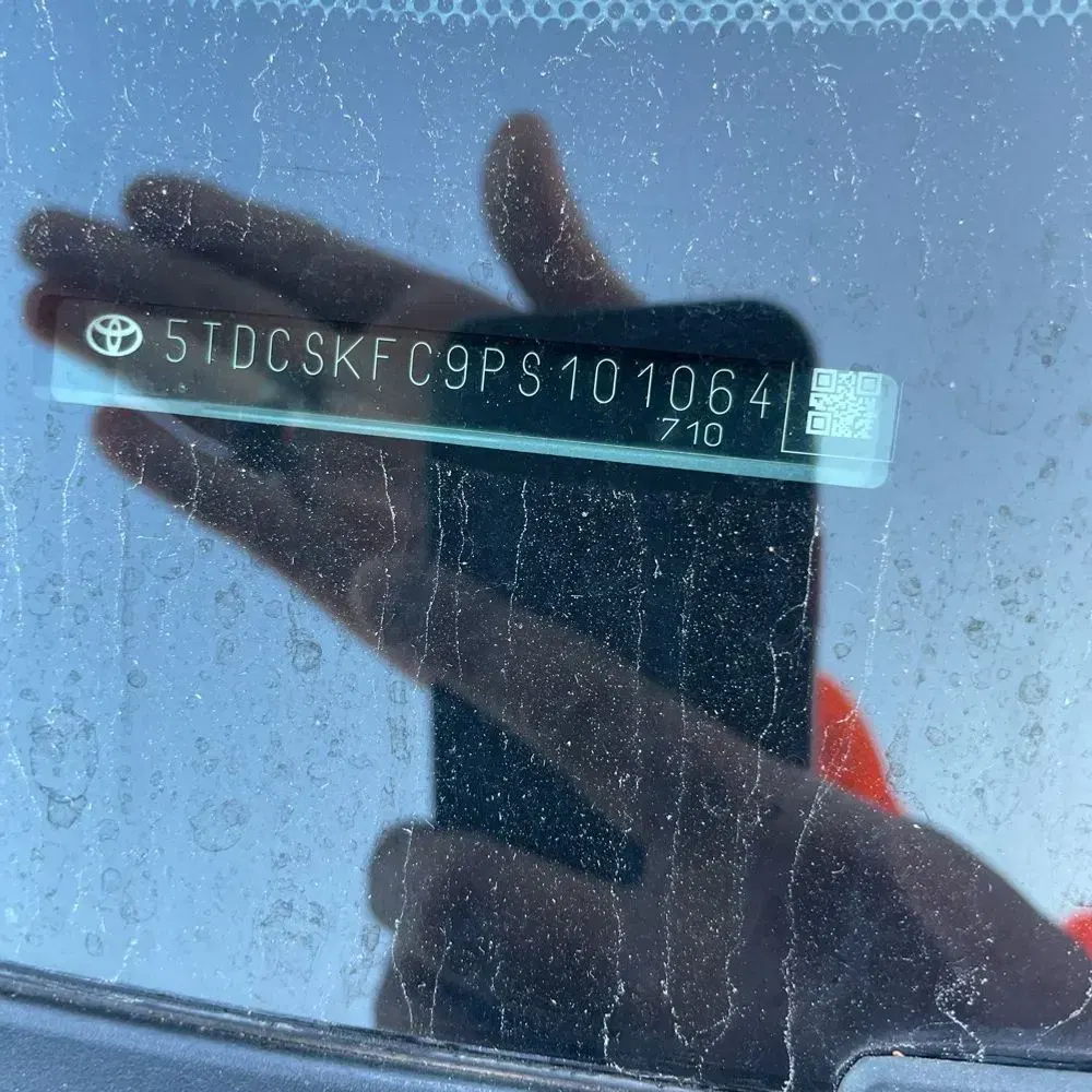 2023 Toyota Sienna Woodland Edition