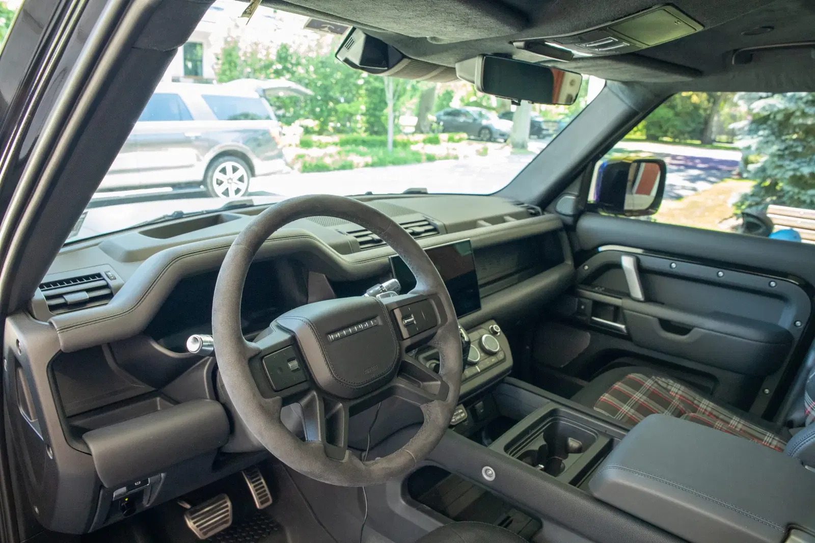 2022 Land Rover Defender 110 V8