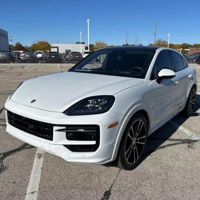 2025 Porsche Cayenne GTS