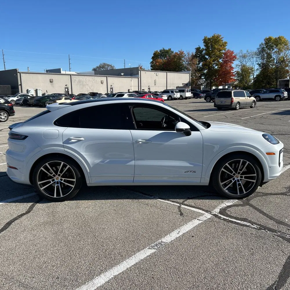 2025 Porsche Cayenne GTS