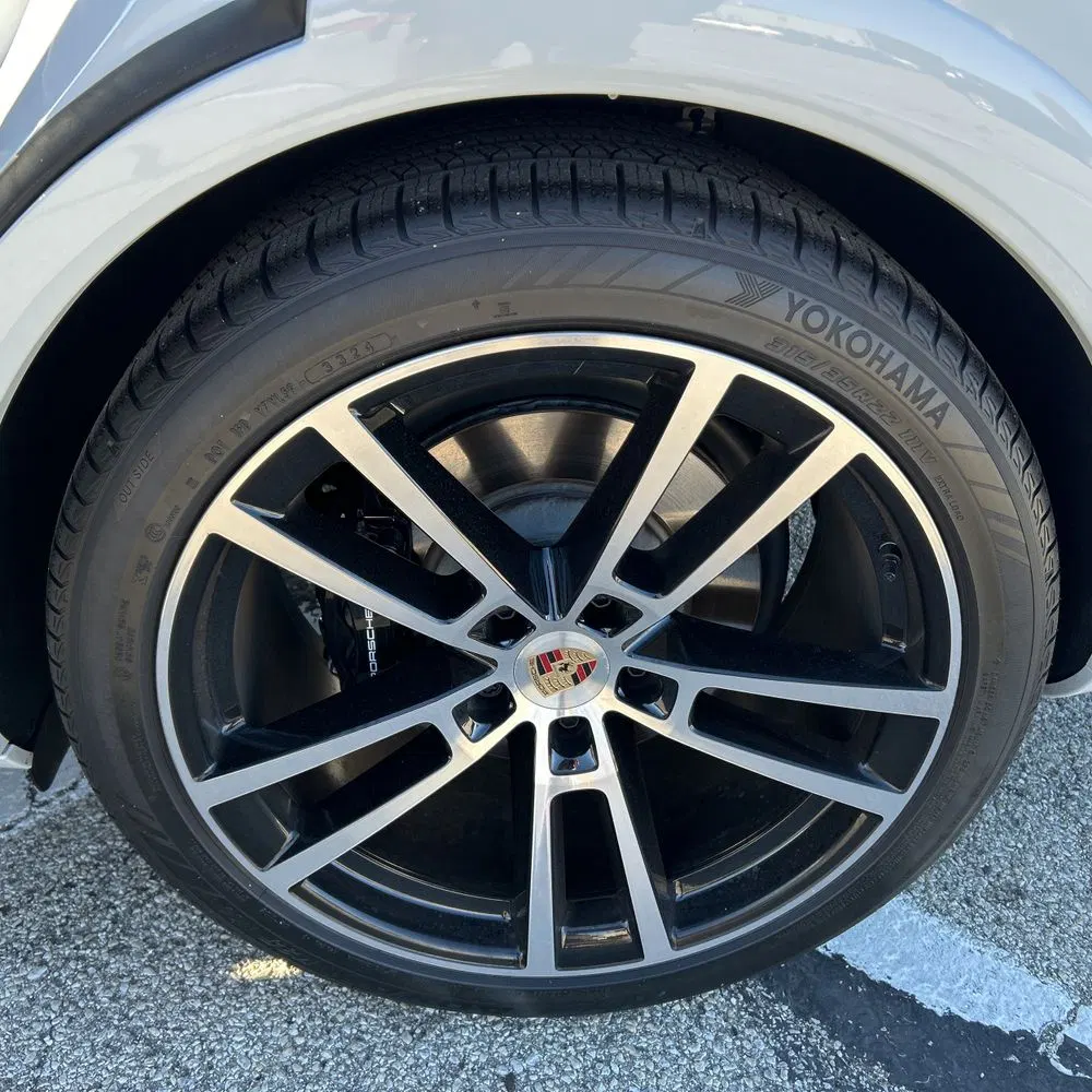 2025 Porsche Cayenne GTS