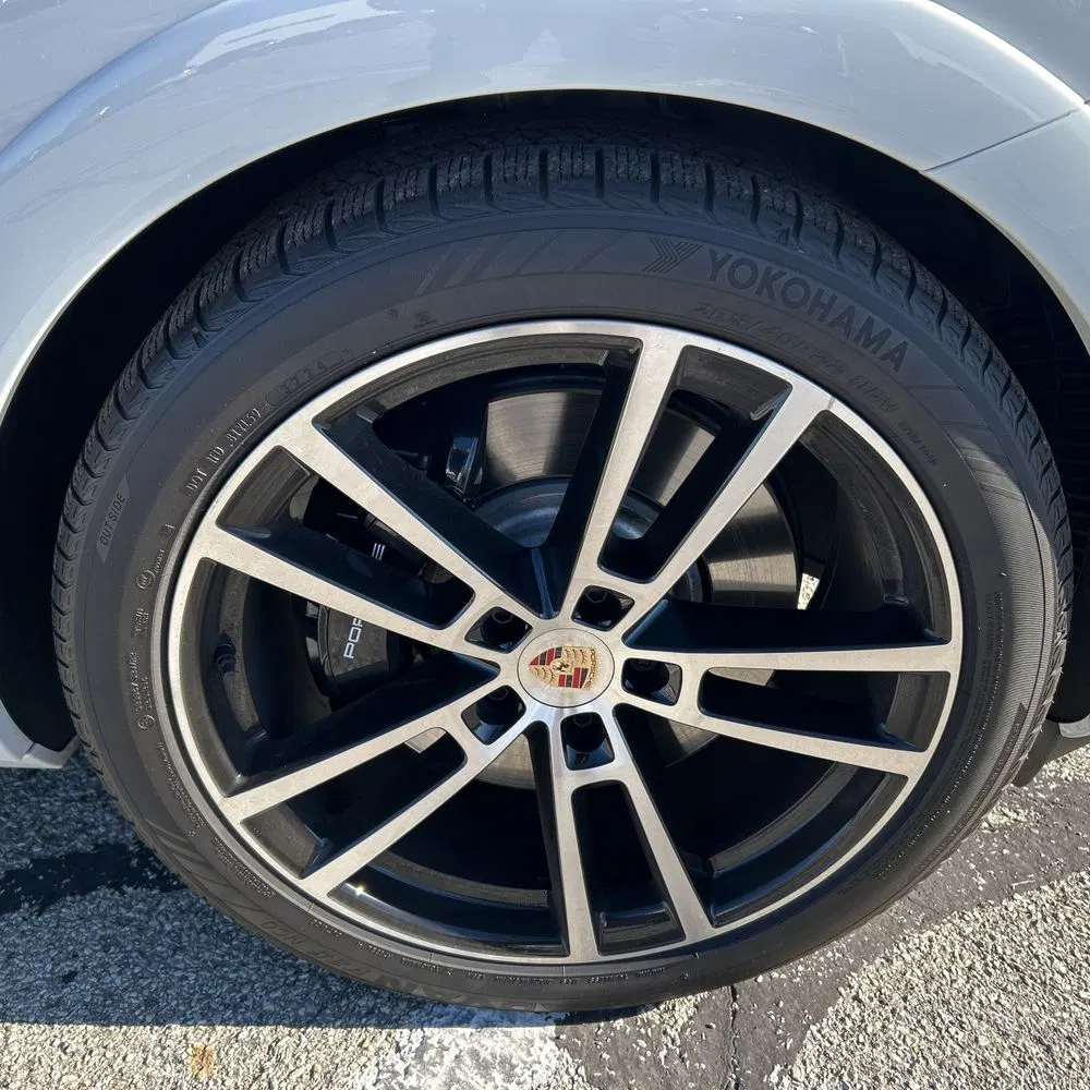 2025 Porsche Cayenne GTS