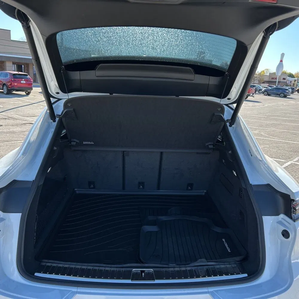 2025 Porsche Cayenne GTS