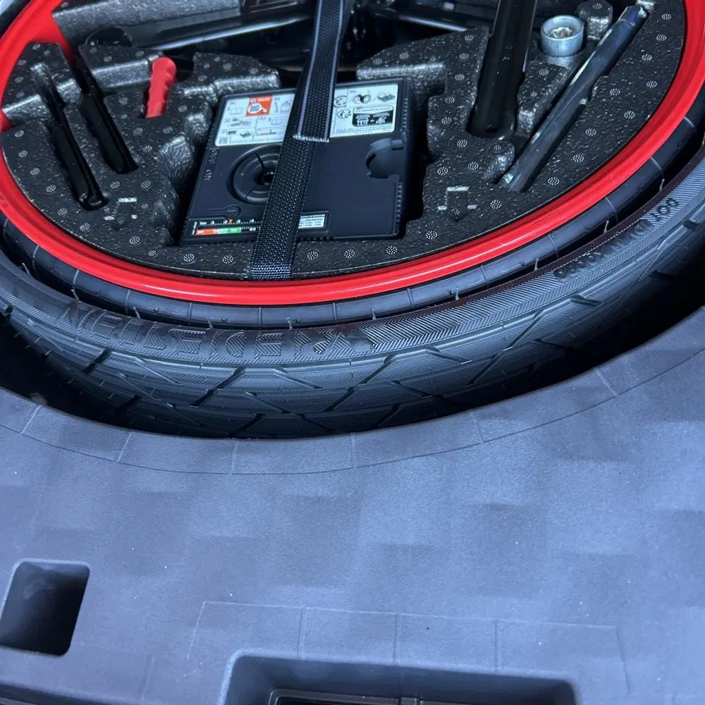 2025 Porsche Cayenne GTS