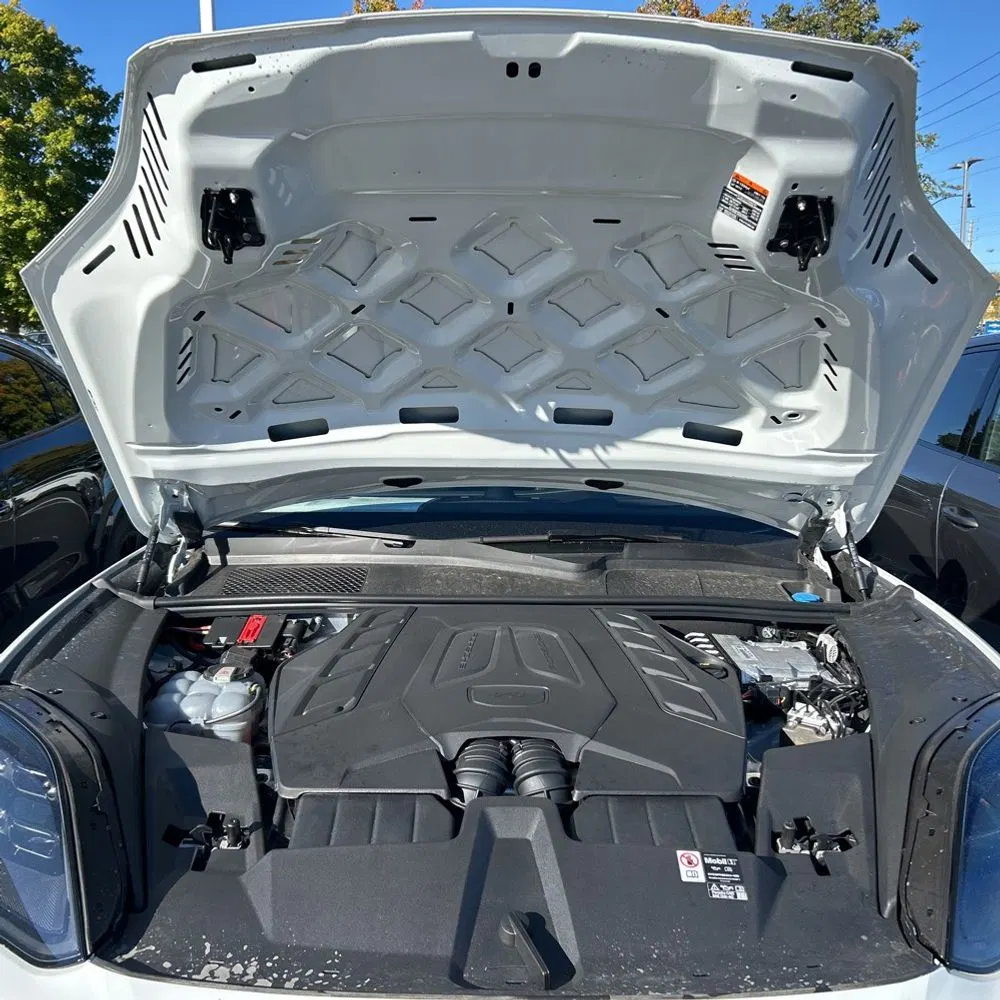 2025 Porsche Cayenne GTS