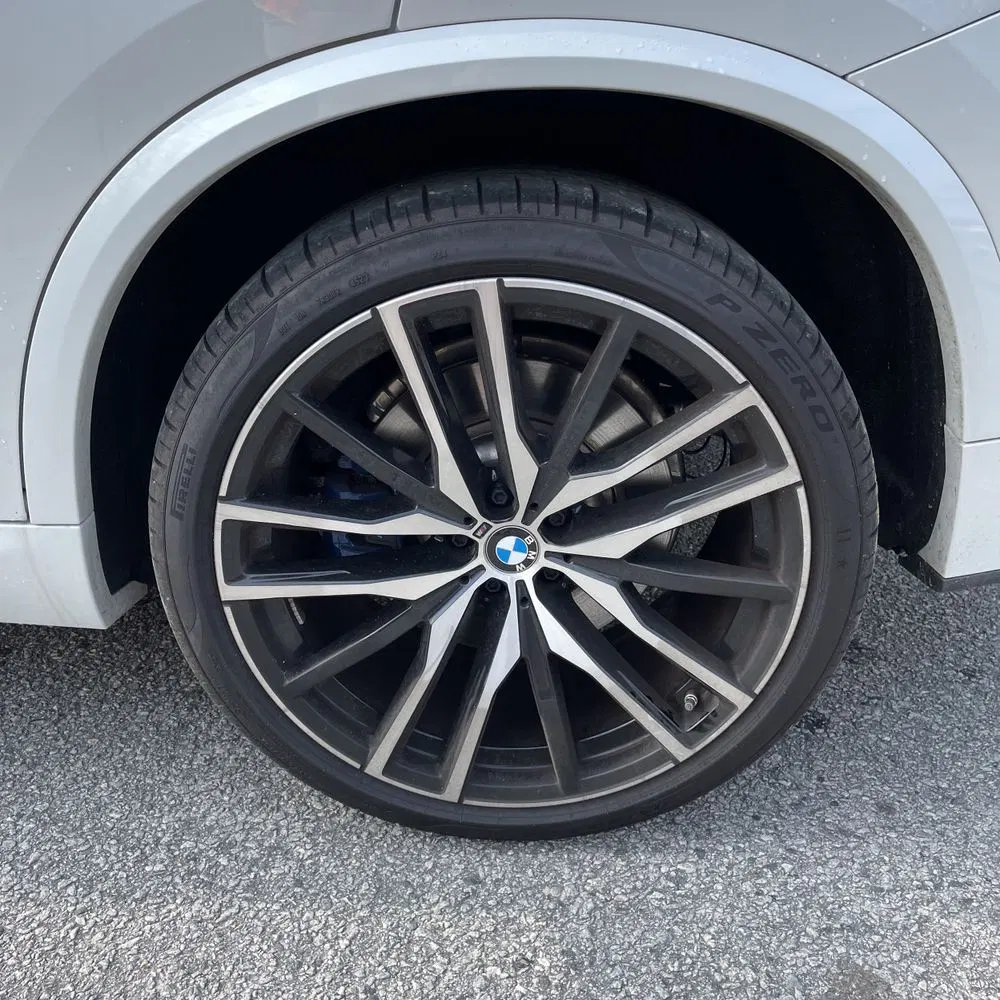 2024 BMW X5 M60i