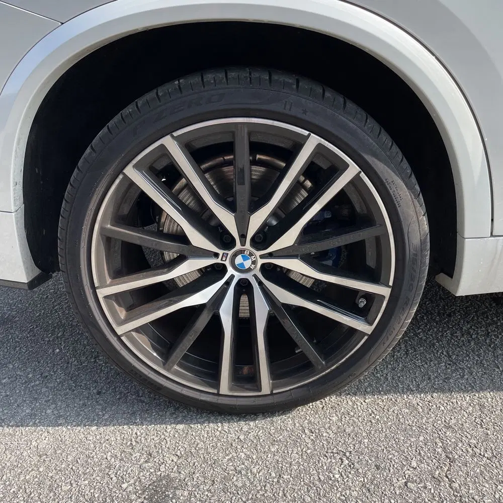 2024 BMW X5 M60i