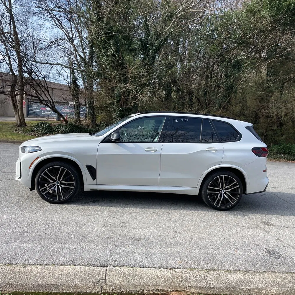 2024 BMW X5 M60i