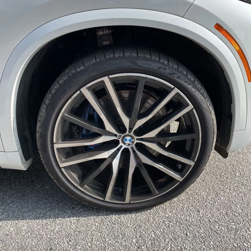 2024 BMW X5 M60i