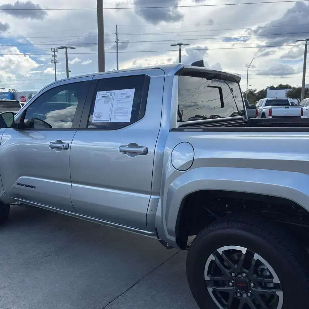 2025 Toyota Tacoma TRD Sport HV