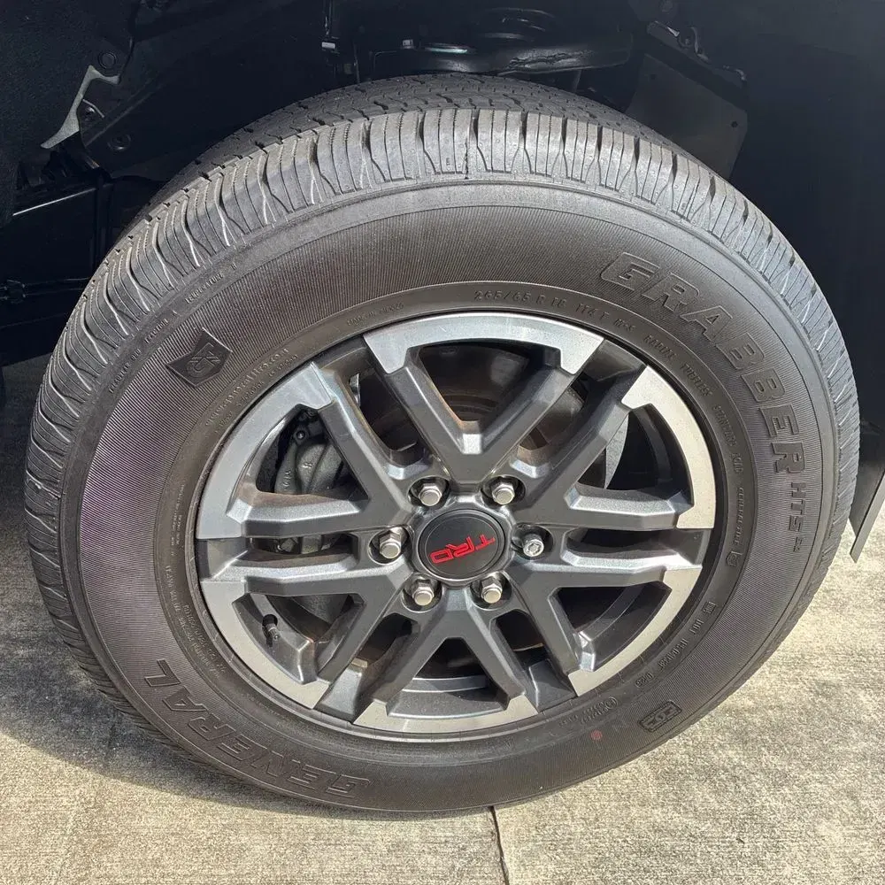 2025 Toyota Tacoma TRD Sport HV