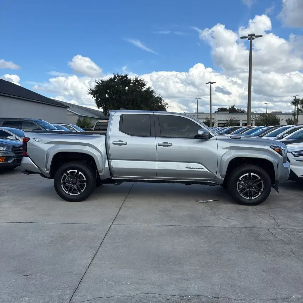 2025 Toyota Tacoma TRD Sport HV