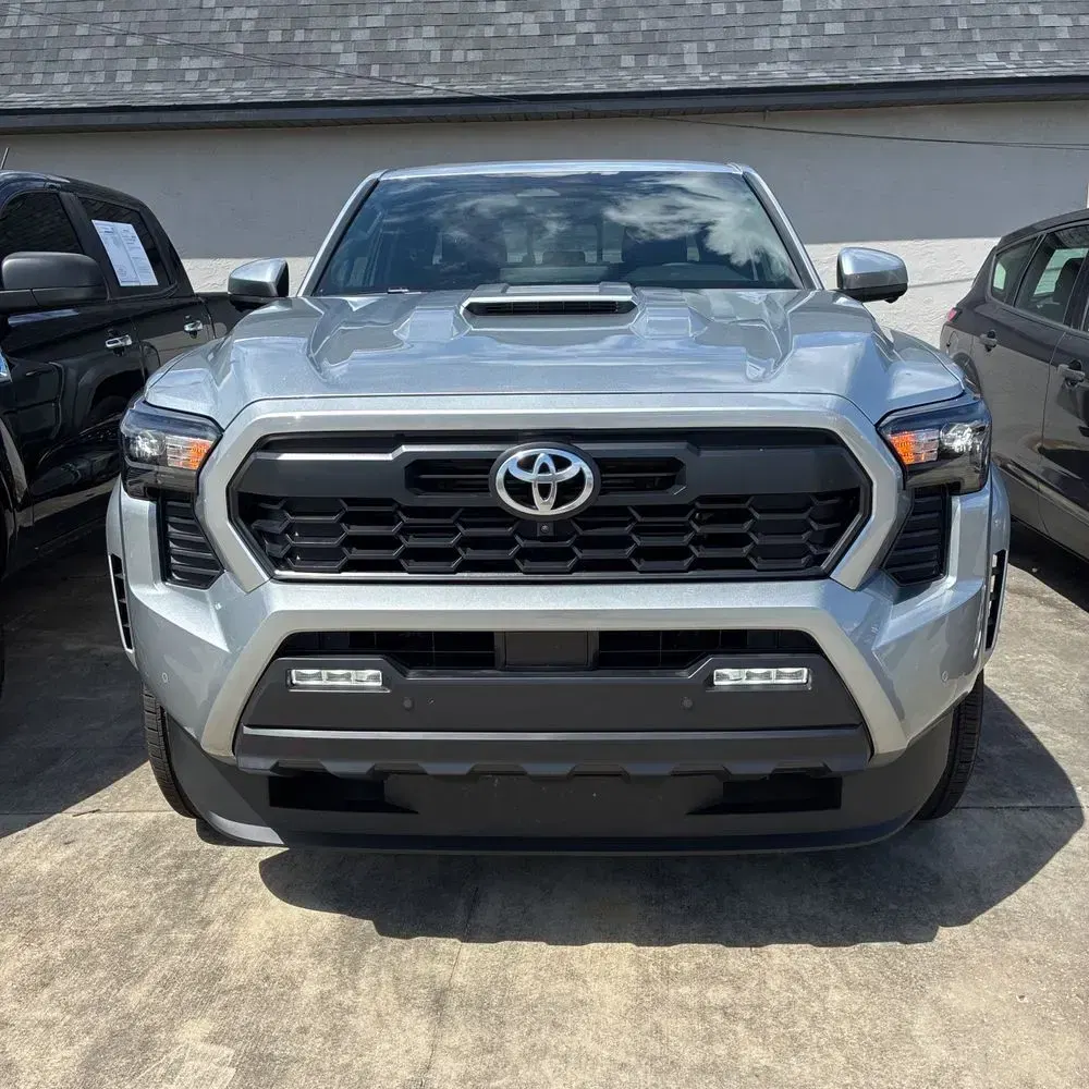 2025 Toyota Tacoma TRD Sport HV