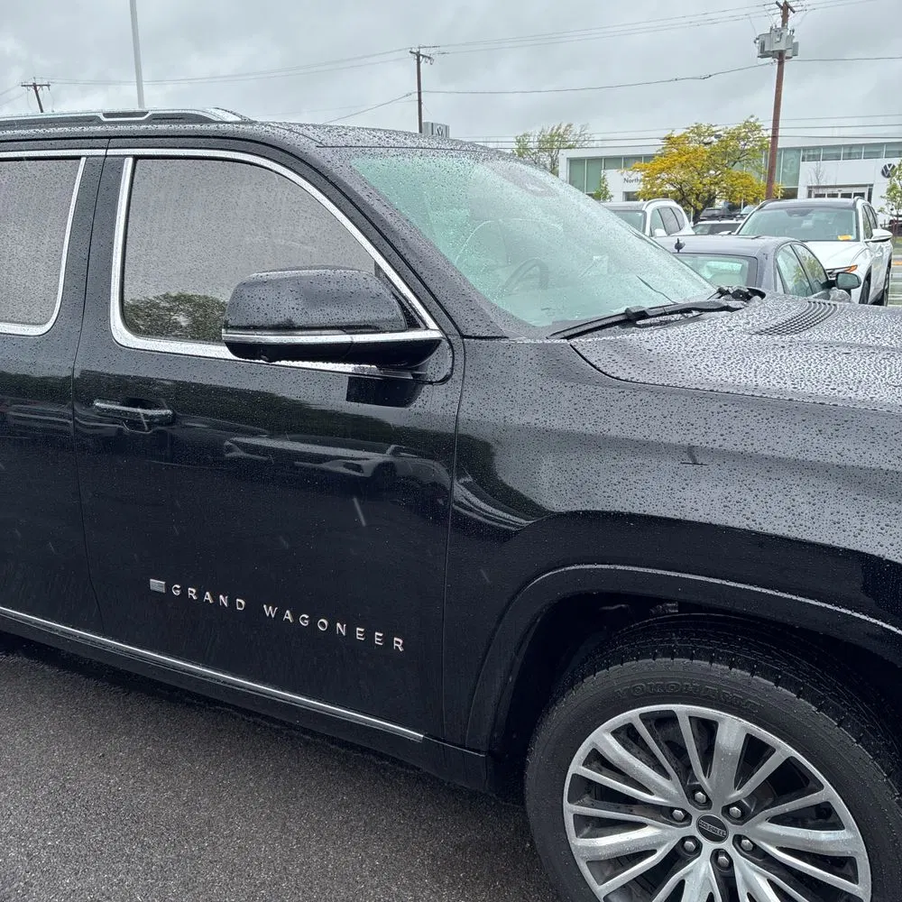 2022 Jeep Grand Wagoneer Series III