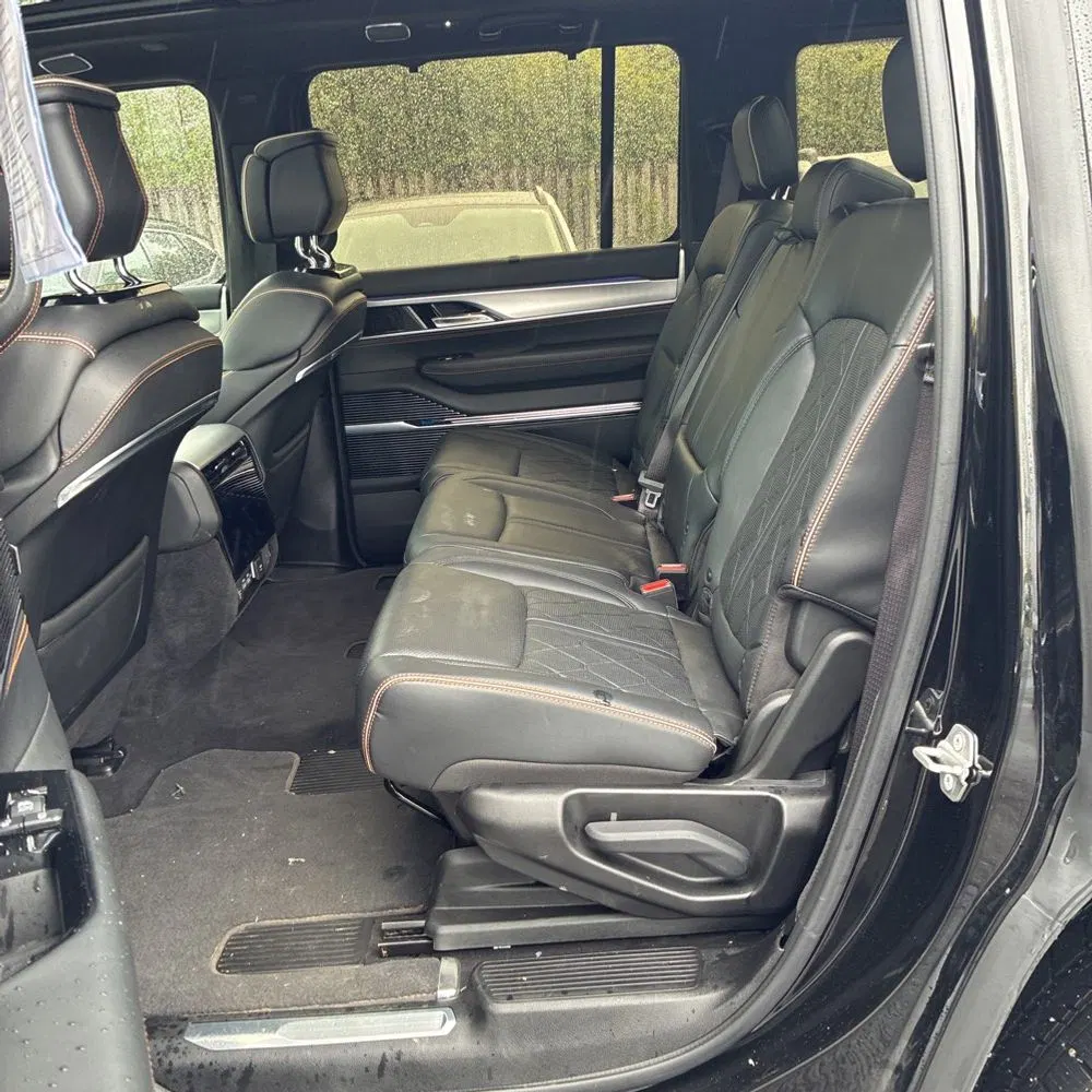 2022 Jeep Grand Wagoneer Series III