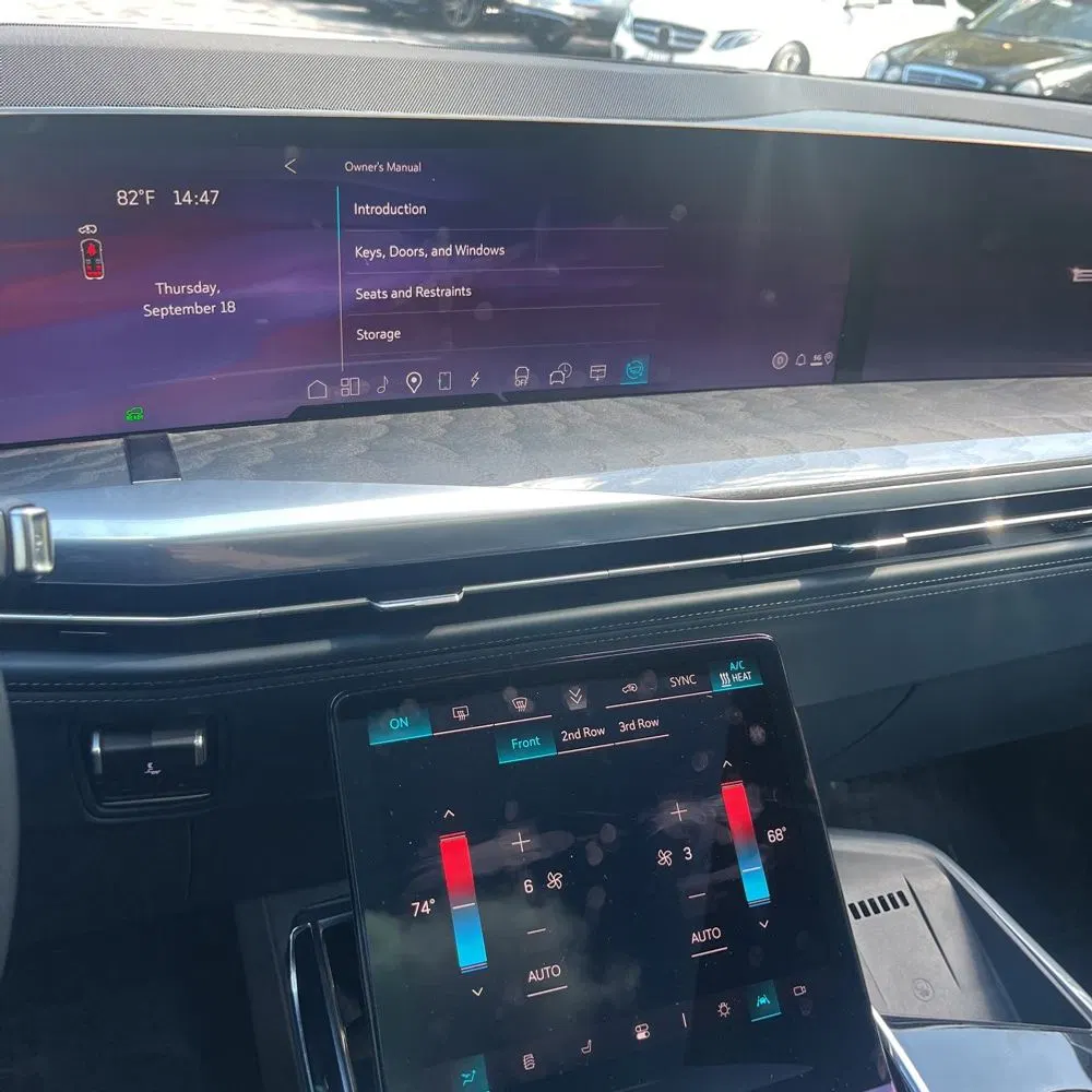 2025 Cadillac Escalade IQ Sport 2