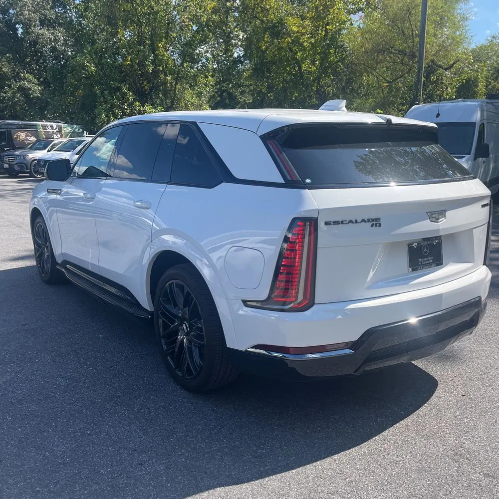 2025 Cadillac Escalade IQ Sport 2