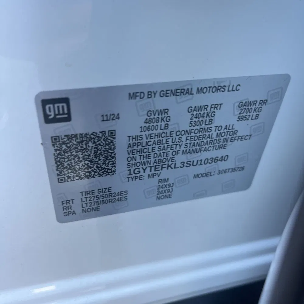 2025 Cadillac Escalade IQ Sport 2
