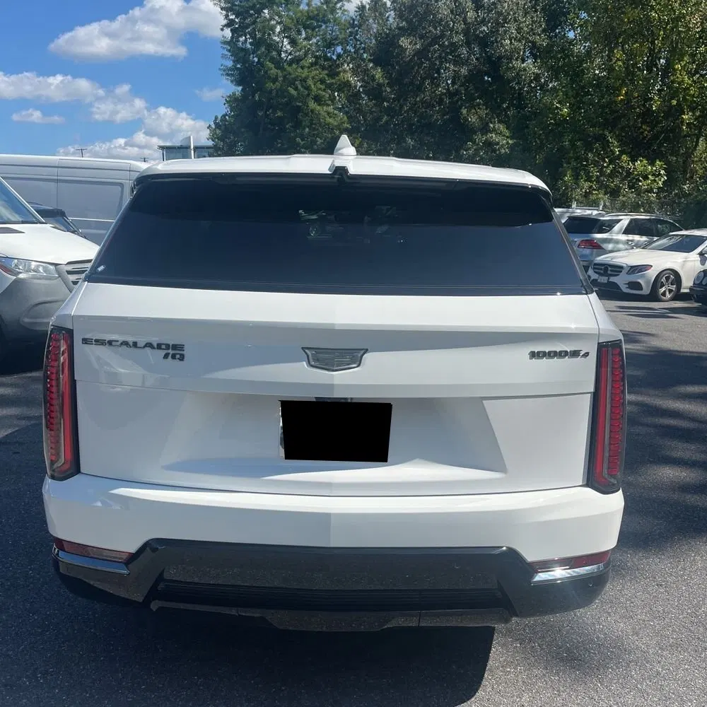 2025 Cadillac Escalade IQ Sport 2