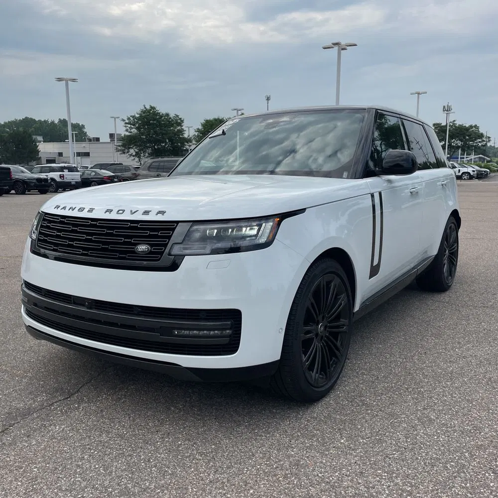 2025 Land Rover Range Rover P400 SE